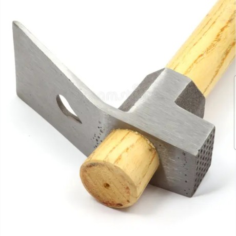 marteau arrache clou - coffreur -