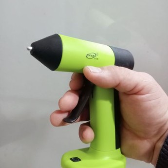 mini pistolet à colle sans fil