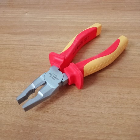 pince universel HONESTPRO