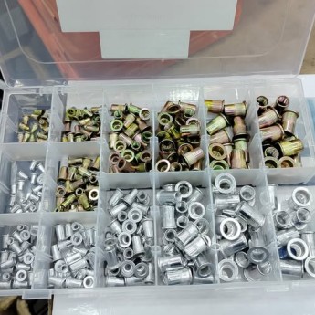 écrous a rivets 300pcs