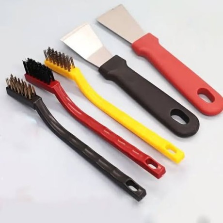 kit de brosse métalliques et raclette