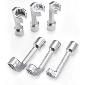 clé a douille en forme L